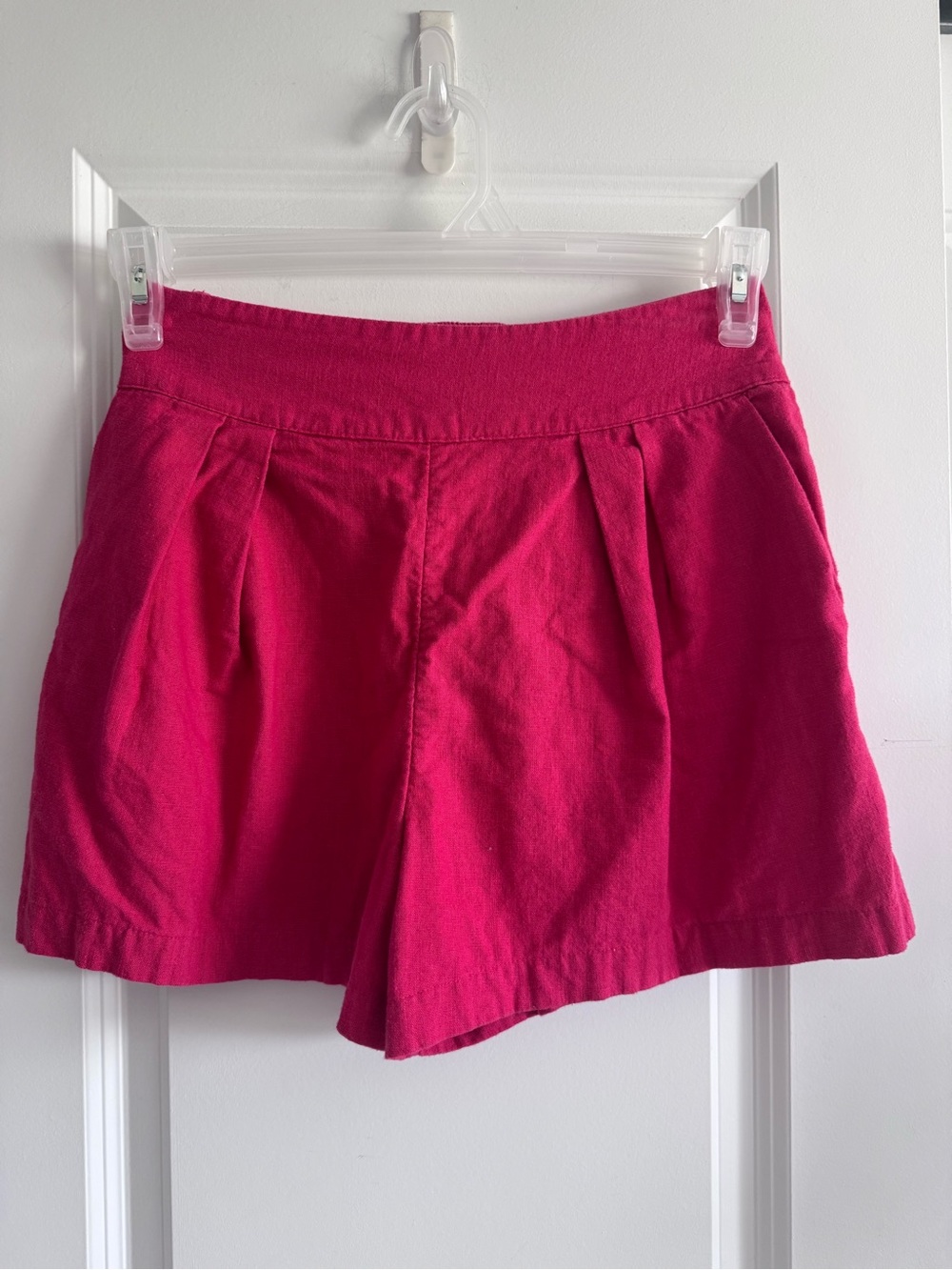 Abercrombie & Fitch High Waist Pink Pleated Shorts